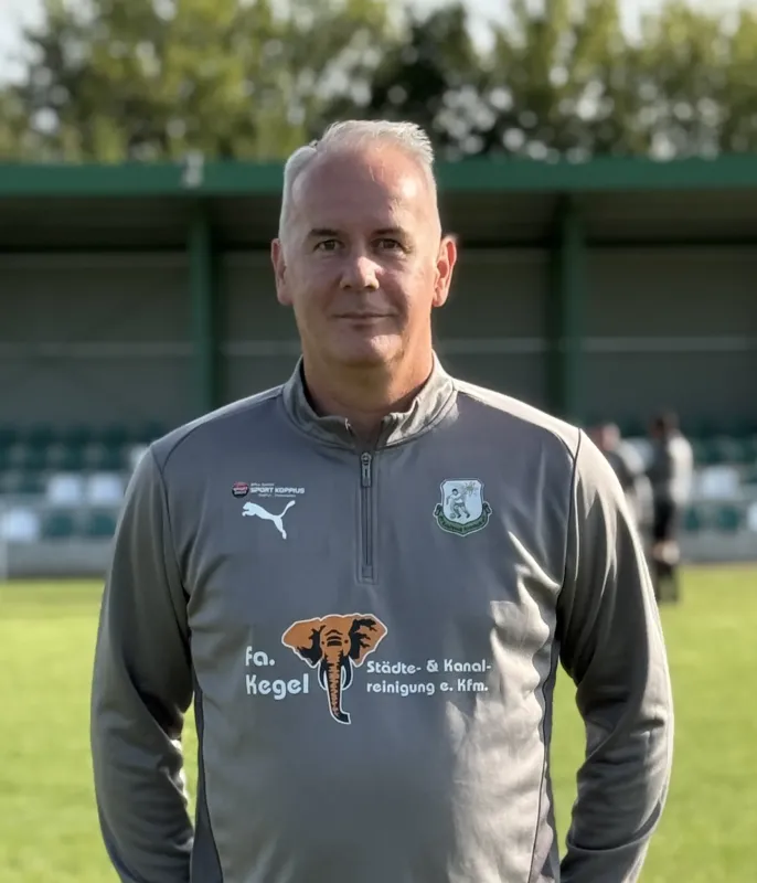 Der SV Edelweiß Arnstedt und Trainer Marko Zenau beenden die Zusammenarbeit