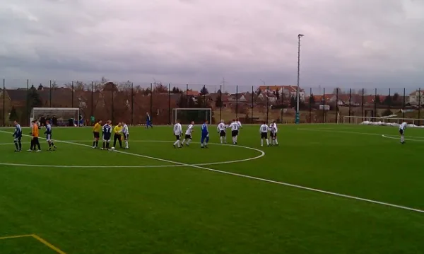 SG Rot-Weiß Thalheim : SV Edelweiß Arnstedt 0:4