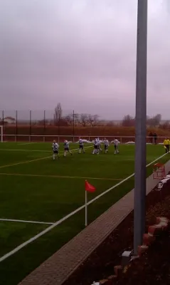 SG Rot-Weiß Thalheim : SV Edelweiß Arnstedt 0:4