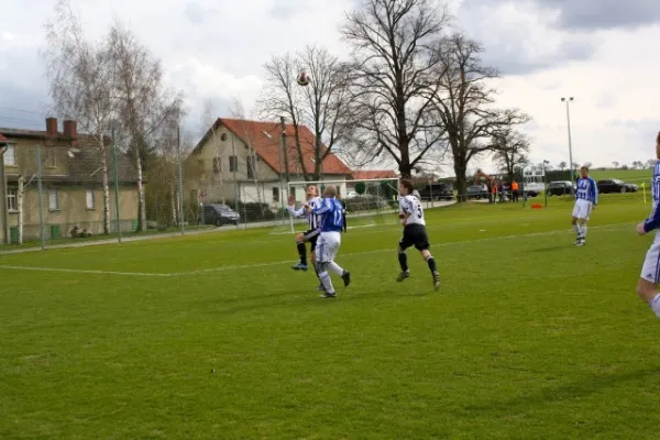 SV Edelweiß Arnstedt : Blau-Weiß Brachstedt 5:3