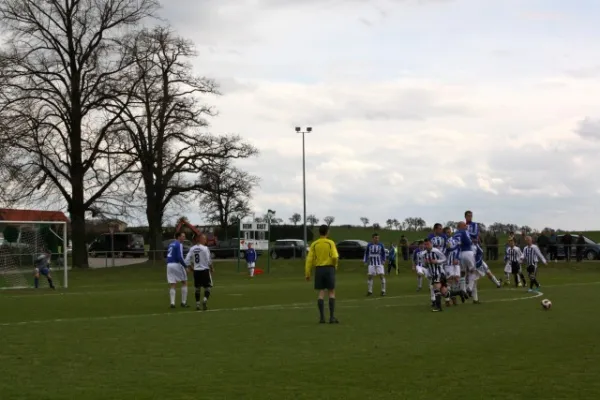 SV Edelweiß Arnstedt : Blau-Weiß Brachstedt 5:3