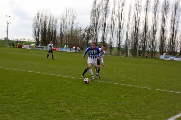 SV Edelweiß Arnstedt : Blau-Weiß Brachstedt 5:3