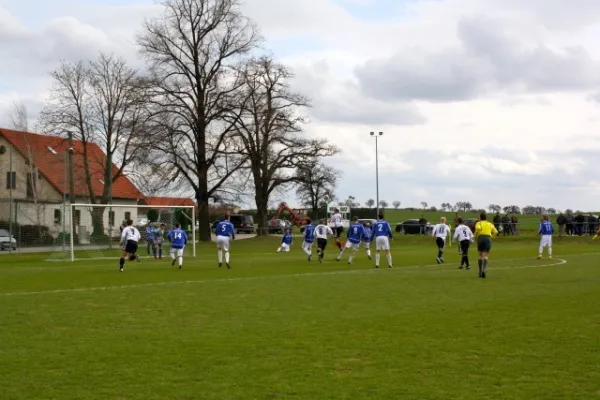 SV Edelweiß Arnstedt : Blau-Weiß Brachstedt 5:3