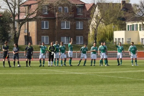 Eintracht Bitterfeld : SV Edelweiß Arnstedt 0:1