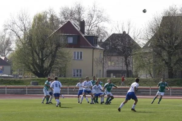 Eintracht Bitterfeld : SV Edelweiß Arnstedt 0:1